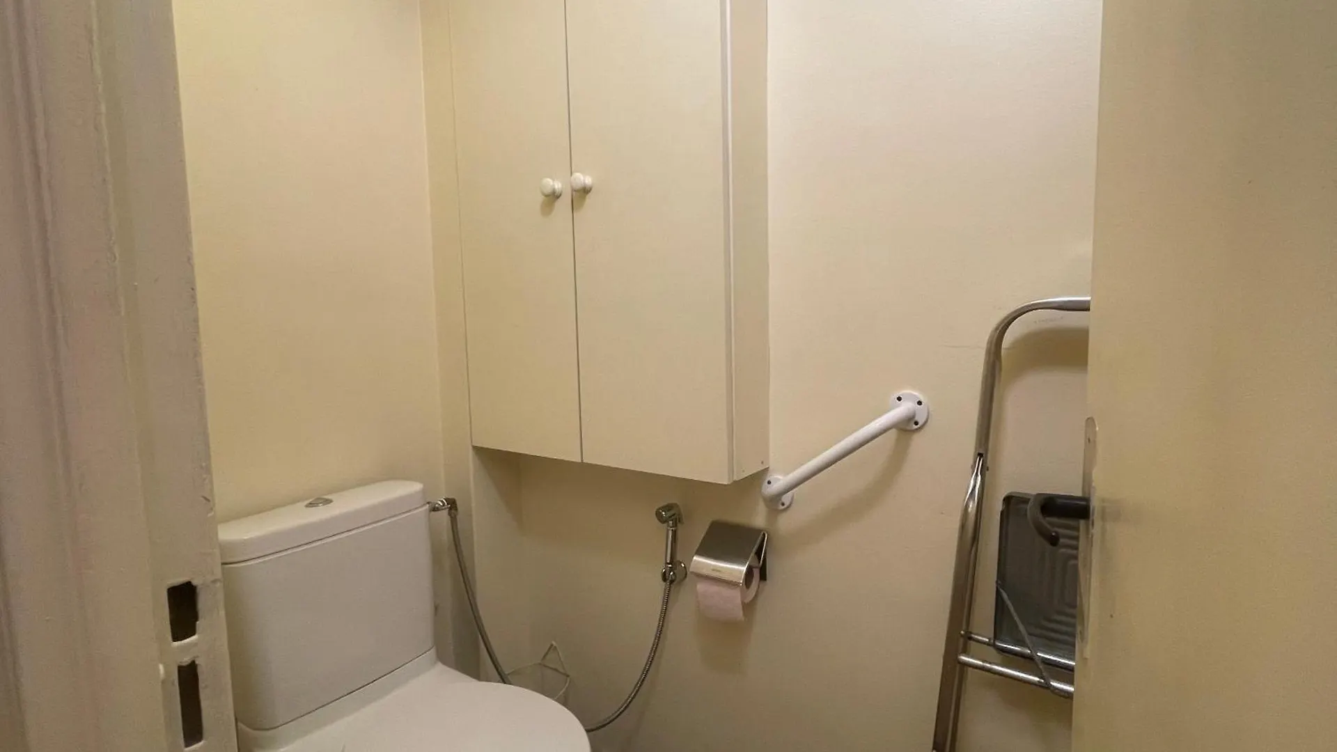 Double Room In Beautiful Apartment Paris